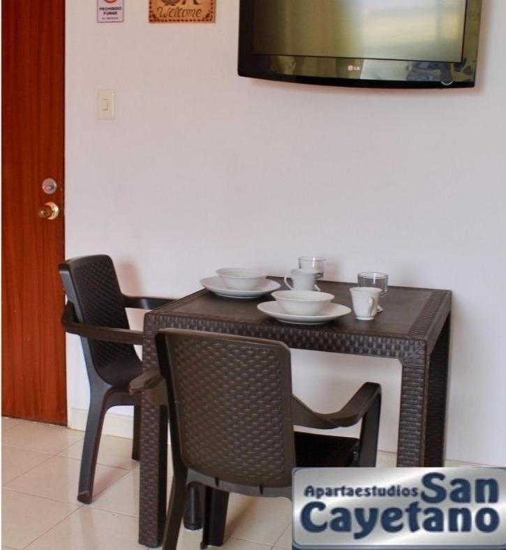 Apartaestudios San Cayetano Cali Dış mekan fotoğraf